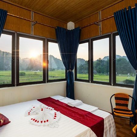 Hang Mua Central Homestay Ниньбинь Экстерьер фото